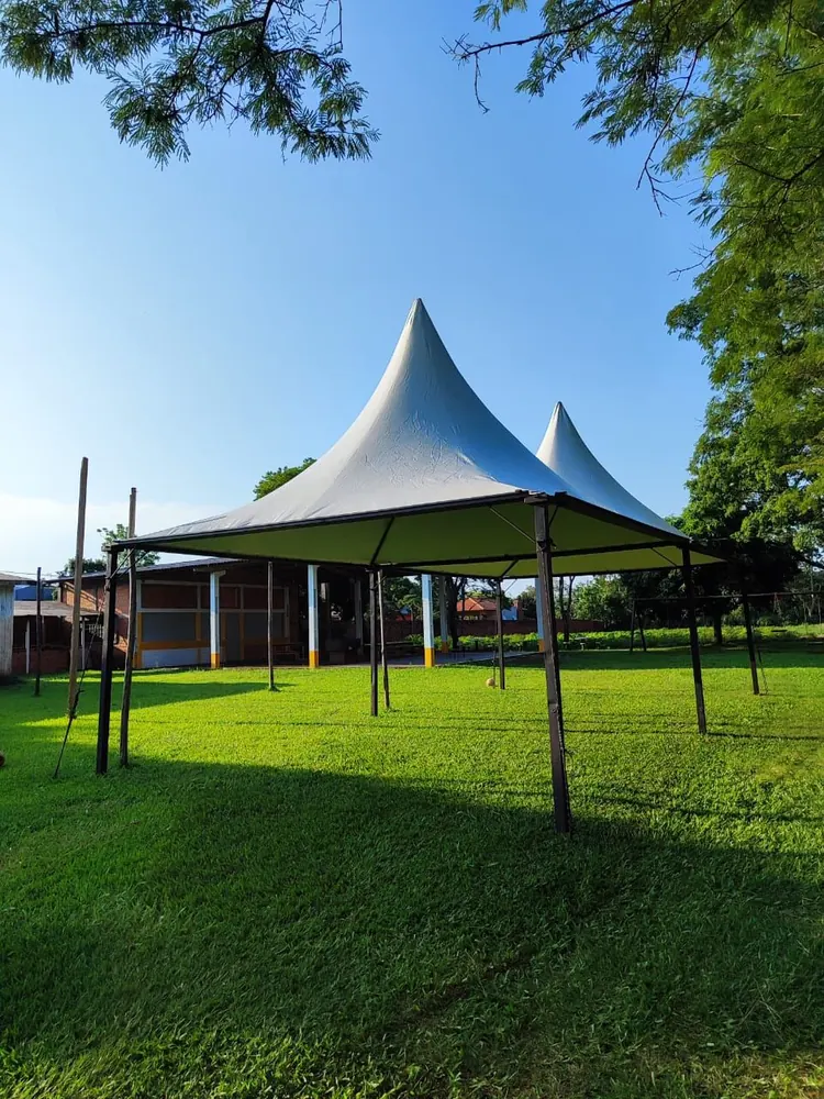 Tenda piramidal